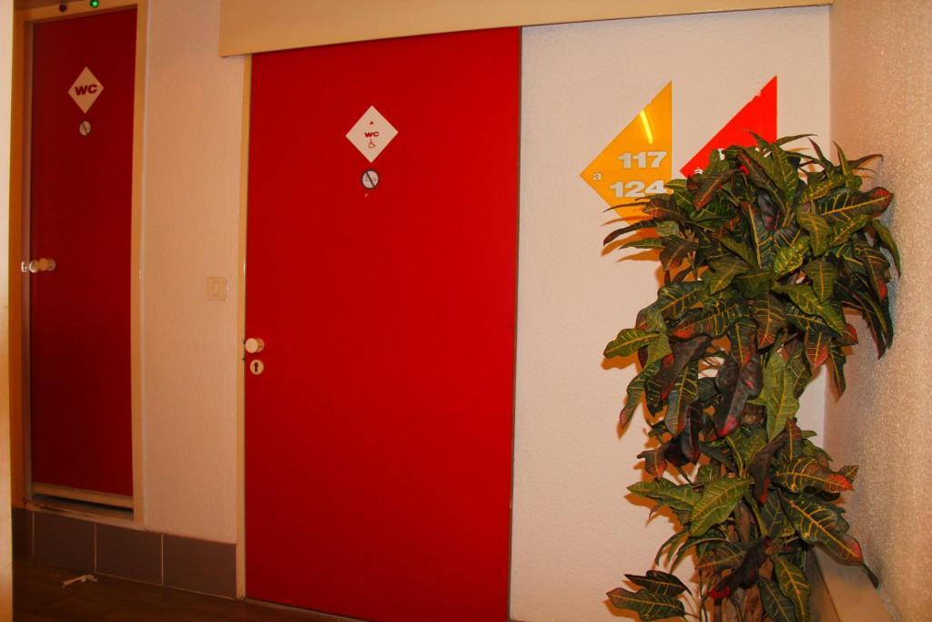 Lemon Hotel - Mery Sur Oise/Cergy ภายนอก รูปภาพ